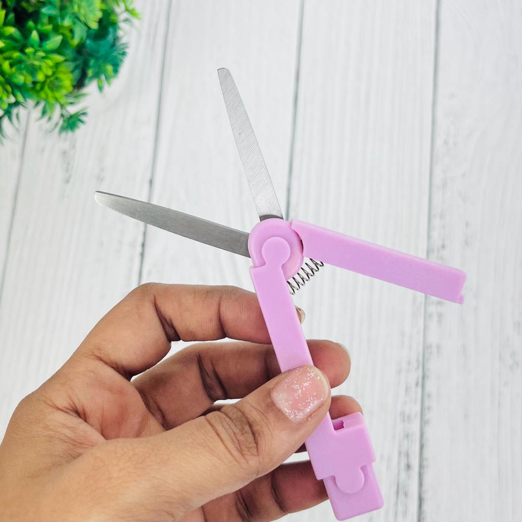 1pc Art Scissors For Children, Plastic Edge-wrapping Spring Scissors, Safe  Blades For School, Convenient For Kids Cutting Needs