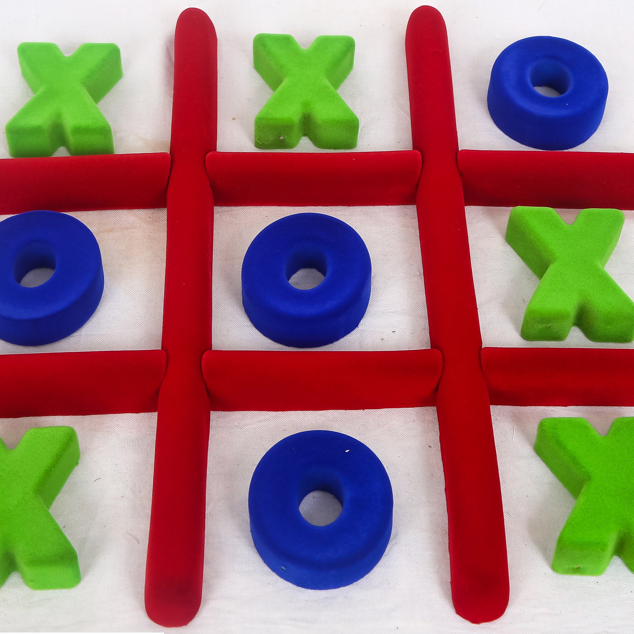 Tic Tac Toe Figurine 