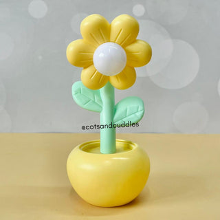 Small Flower Pot Design Table Desk LED Lamp (1pc) (Random Color)