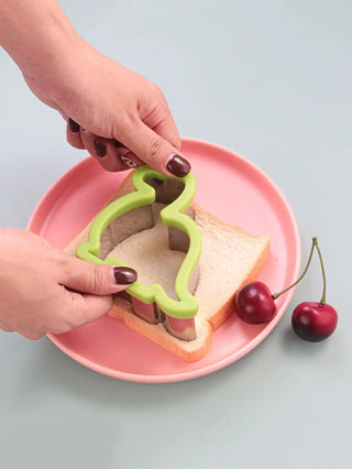 Premium Quality 5 pcs Dinosaur Design Stainless Steel Sandwich Cutter